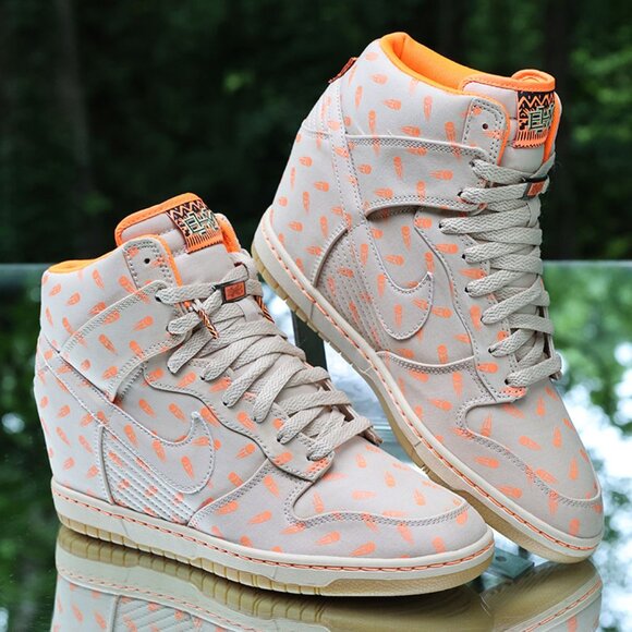 Nike Dunk Sky Hi BHM Women's Size 10 - Picture 3 of 15